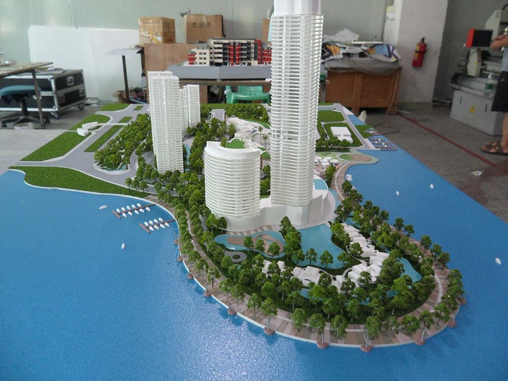 Building in Peninsula Model