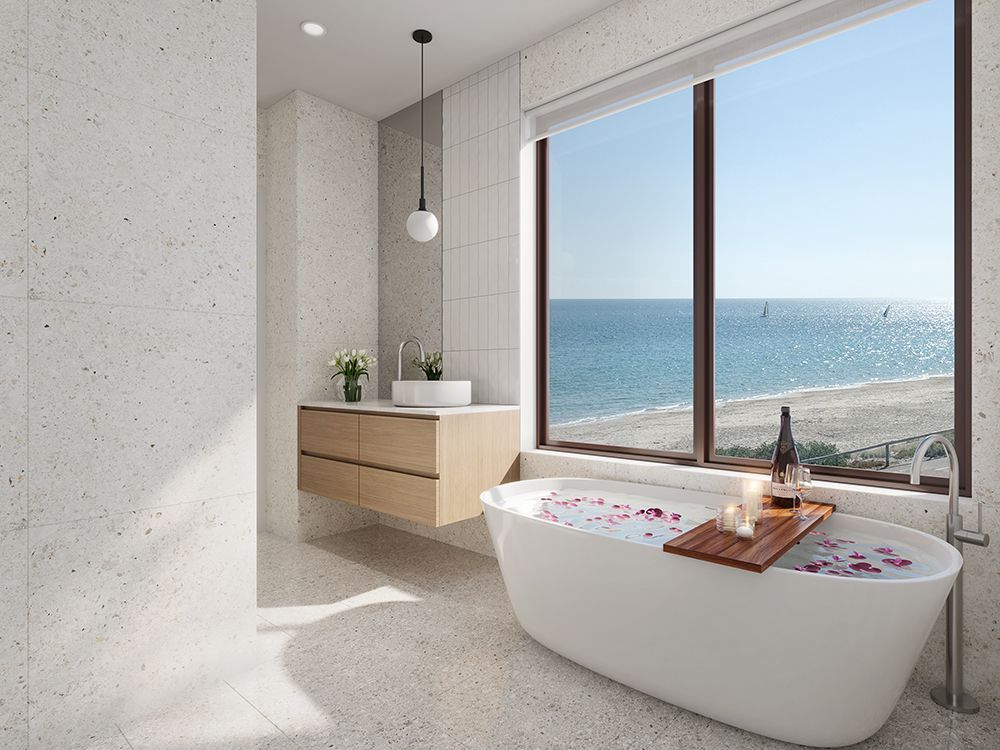 PR25154 12 Esplanade C4 bath 0519 FI